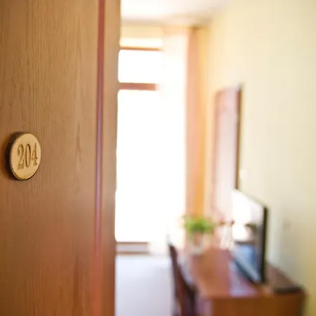 منتجع Palacyk Lakomin *