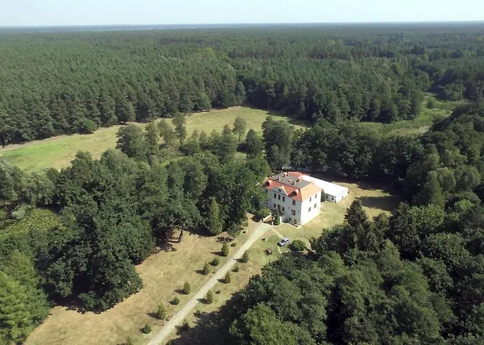 Pałacyk łąkomin Ośrodek wypoczynkowy *