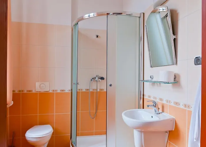 Pałacyk łąkomin *