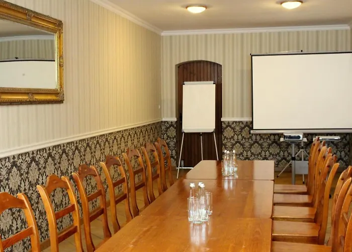 Pałacyk łąkomin *